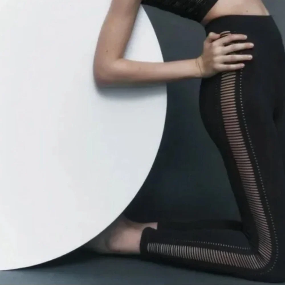 NWOT ZARA Seamless Side Cutout Down Both Legs Leggings 7901/896 XS-S & M-L‎